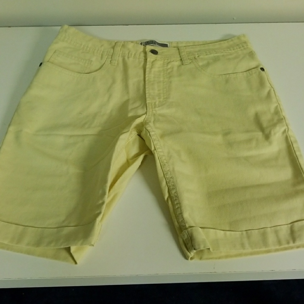 21MEN Forever 21 Yellow Jean Shorts